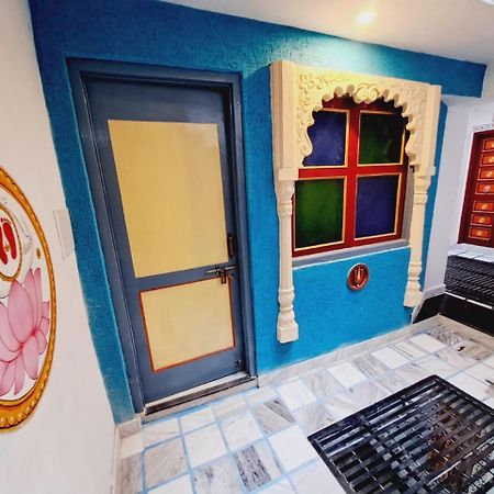 Padmlaxmi Guest House อุเดเปอร์ ภายนอก รูปภาพ