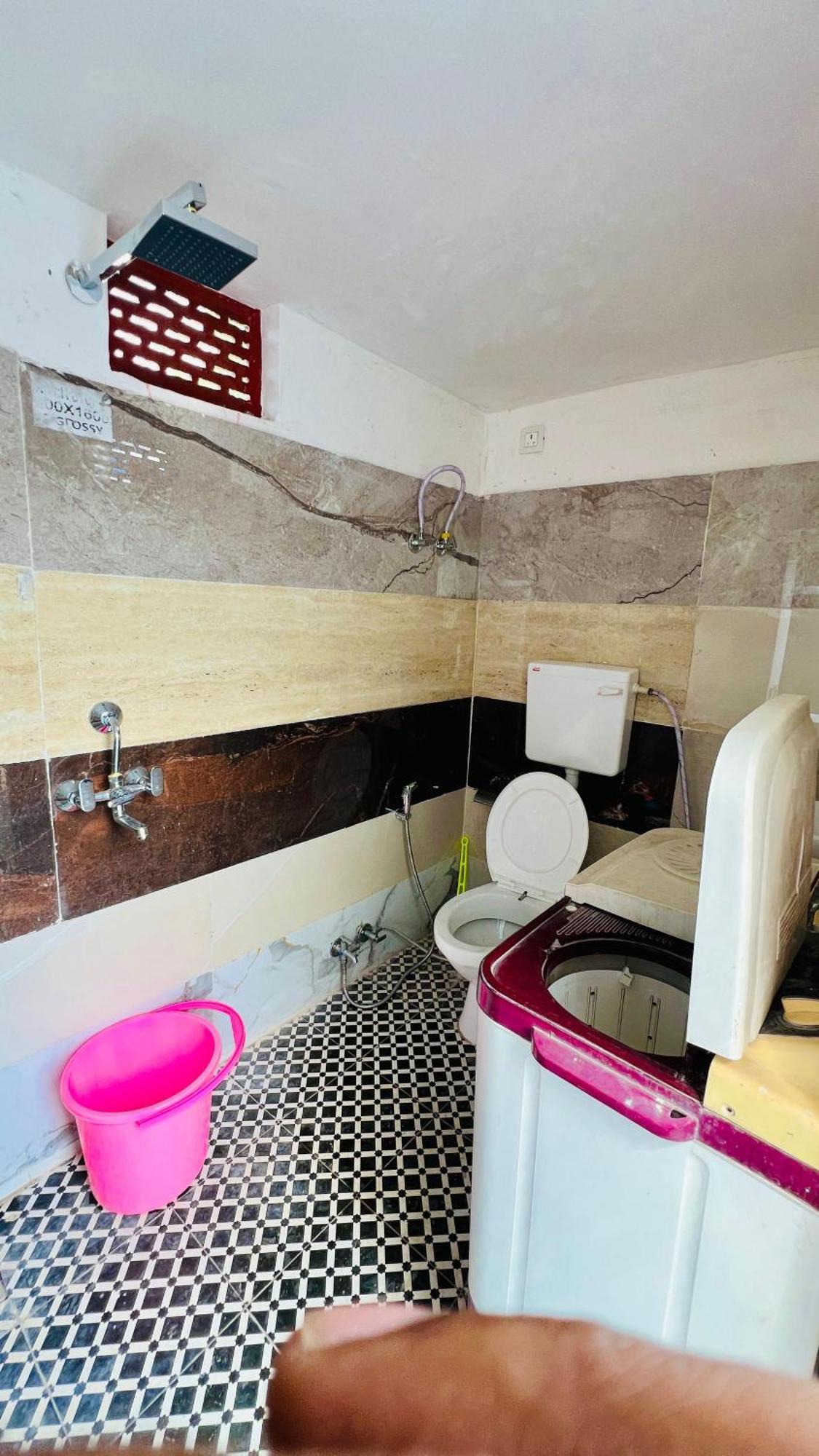 Padmlaxmi Guest House อุเดเปอร์ ภายนอก รูปภาพ