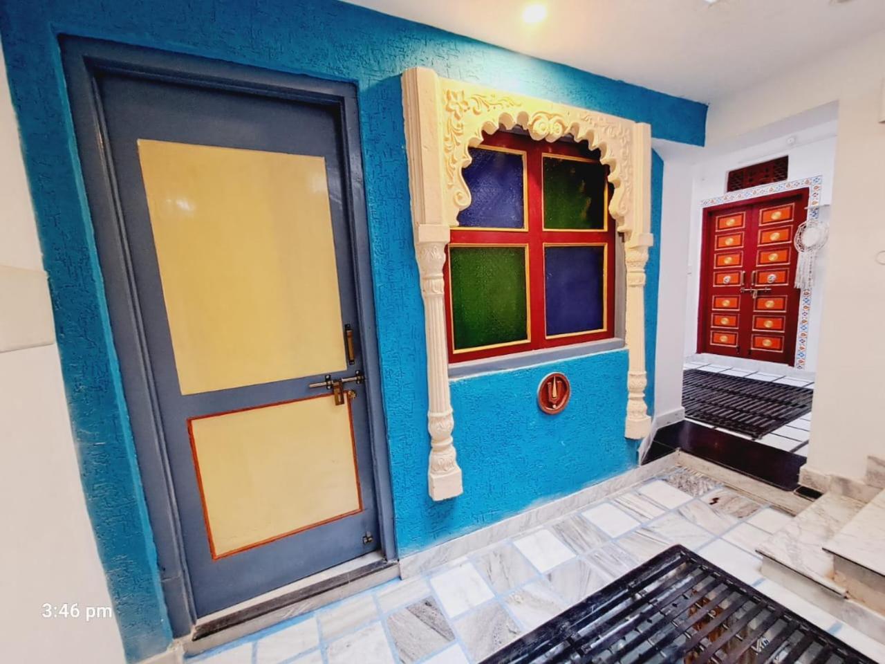 Padmlaxmi Guest House อุเดเปอร์ ภายนอก รูปภาพ